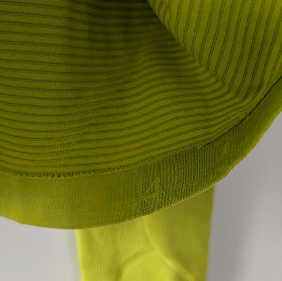 Swiftly Tech Long Sleeve 2.0 *Race Length, Size 4, Lichen Lime - Picture 4 of 7
